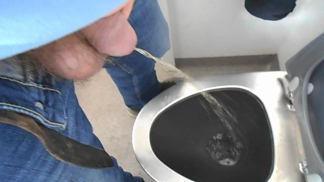 Sınıf arkadaşım eskil nihayet 18 oldu ve gösteriyle kutlamak istiyorum