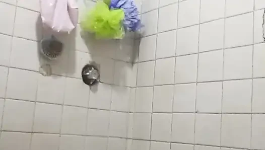 Benimle duşa gel