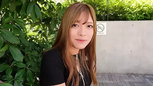 Gerçekten sevimli olmasına rağmen cinsel istismarın hedefi haline gelen güzel bir sürtük kız olan JD ile sikiş #