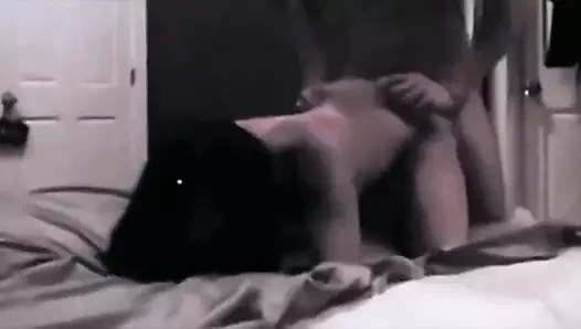 Onu baskın bir alfa boğasıyla paylaşmak