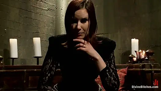 Maitresse Madeline'in küçük penis aşağılaması bakış açısı bonus teaser