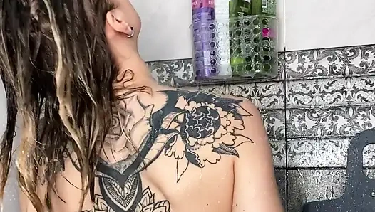 Senin için duşta video güzelim