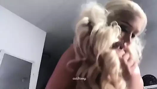 sarışın sürtük sürmek yapay penis