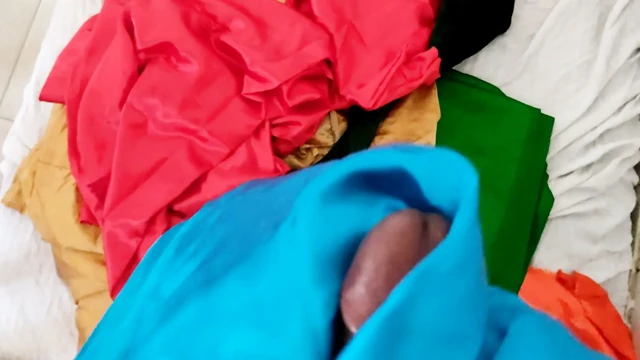 Saten ipek el işi porno - Komşunun saten mavi lehengasıyla el işi (157)