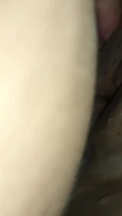 Bakış açısı otel odasında orta yaşlı seksi kadını sikiyor | Klip 1