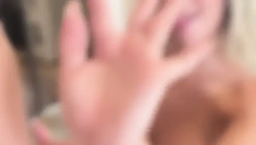 Kameramdan sonra salyalı sakso, Polly Gardel porno oyuncusu, daha önce hiç olmadığı kadar emiyor!