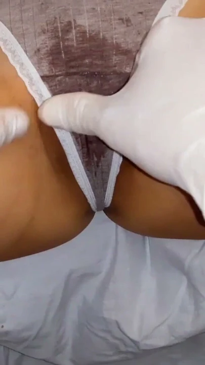 seksi külot yağ masaj sırasında benim üvey kardeşim parmak | Klip 1