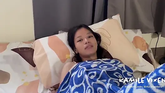 Gerçek Filipinli 18 yaşındaki mastürbasyon yapan kıllı amcık üvey erkek kardeşi tarafından yakalandı