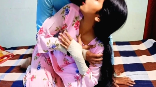 Kız arkadaşım ko kamre me la kar khub thoka domaltmalı bana kar