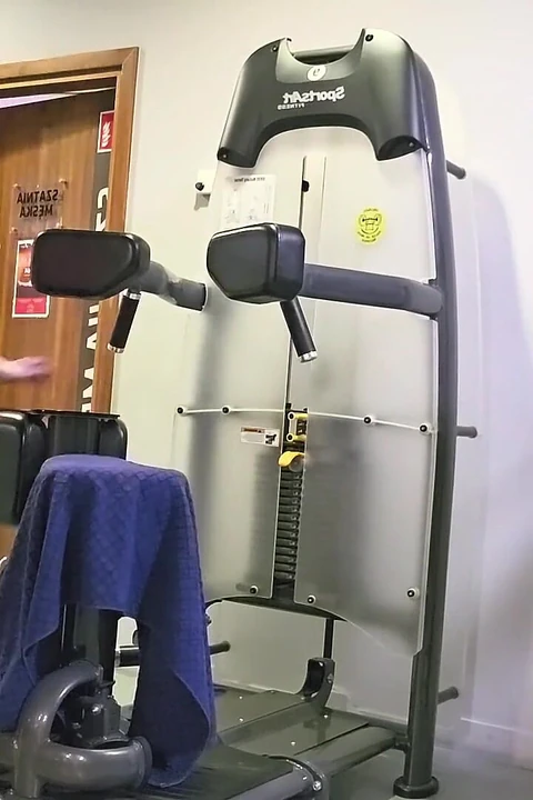 Soyunma odasında terli eğitim ve gizli parmaklama