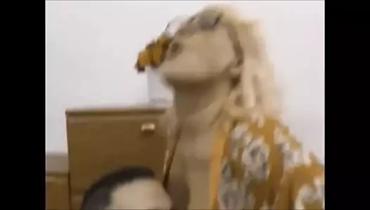 Rus büyükanne gözlüklerine boşalmak (yeniden renklendirildi)