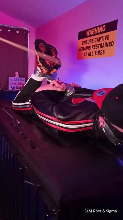 Spanking için the sportswear twink