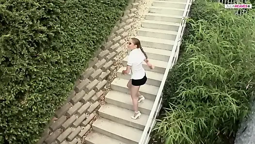 Строгая секретарша любит анальный трах