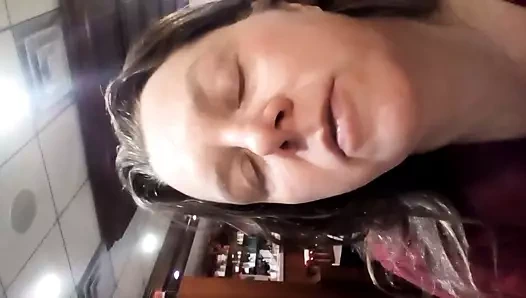 Larry Flints ofisi bana kaba davrandı.