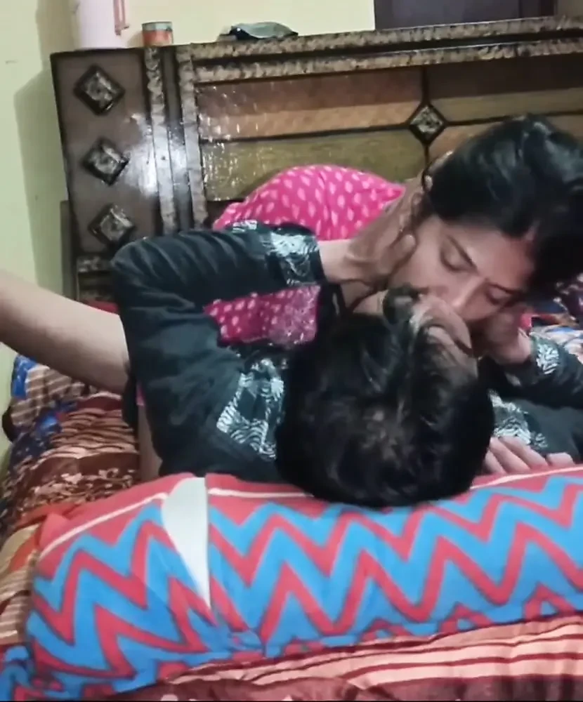 Indian Virgin Girl Pounded Hard by Boyfriend