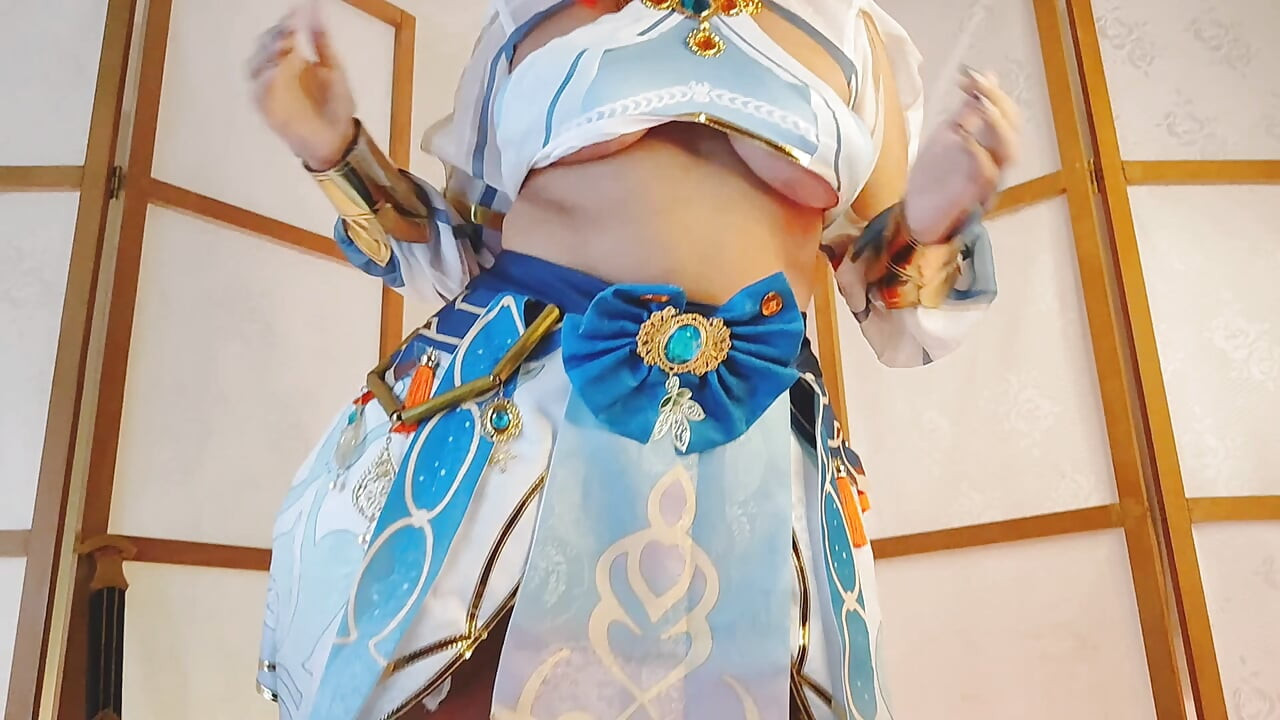 Nilou genshin çarpma cosplay