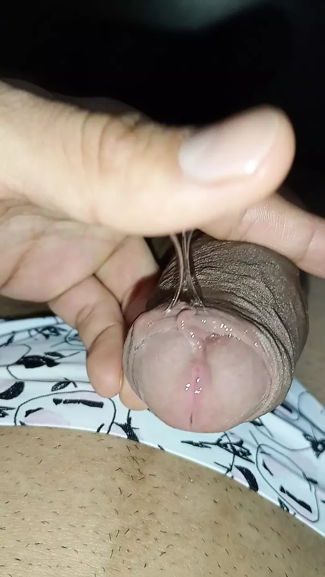 BÜYÜK HOROZ VE VENEZUELAN, SEKSI KÜLOTLU ISLAK, SERT MASTÜRBASYON