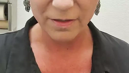 İş yerinde amcık sıcaklığı kontrolü mastürbasyon