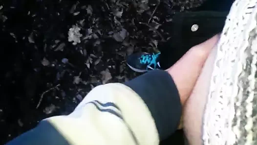 Bay ormanda beni parmaklıyor