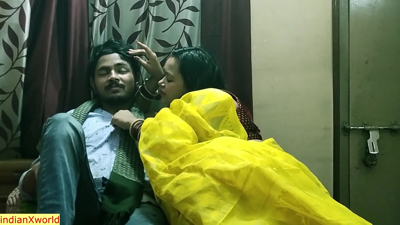 हॉट सेक्सी भाभी को भैया ने व्होले डे चूडा! होममेड सेक्स