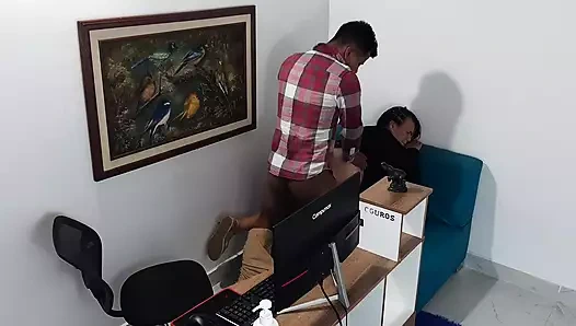 Orospu patronum sikimi emmek için geliyor 2. bölüm – onu ofiste sikiyorum