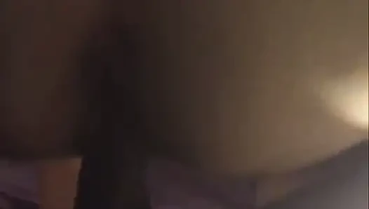Sıska beyaz dreadhead orta yaşlı seksi kadın lotuss queeen büyük zenci yarağını geri alıyor - eski video 2018