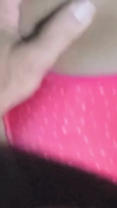 Aldatılan evli kadın pembe seksi külotla domalarak sikişiyor | Klip 2