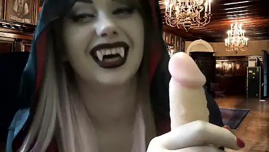 Dangerouse Vampire yarağını cezalandırıyor ve sağıyor