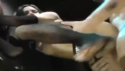 Onun anüs x geleneksel resimleriyle oynuyorlar