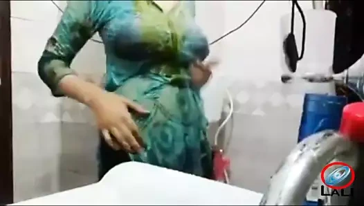banyoda pakistanlı teyze, seksi video