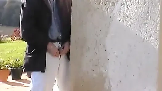 Bir çift evde sikişirken gözetleniyor