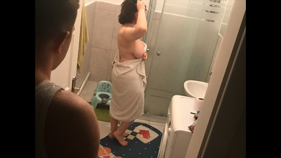 Enişte Baldızını Banyoda Görünce Dayanamadı Turkish Porn