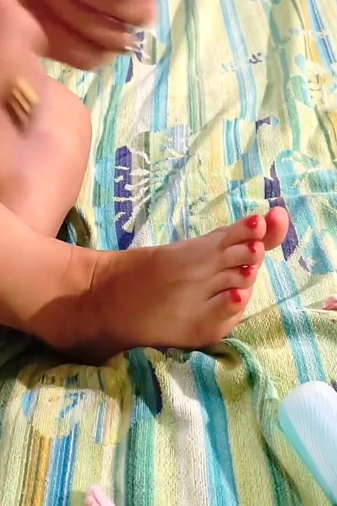 Tırnaklarımı yaparken rahatla ve seninle konuş