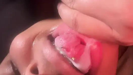 Nefis! Aç görünüyor muyum?