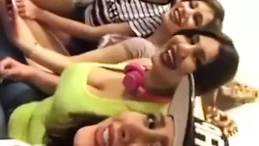 şarkıcı porno yıldızı