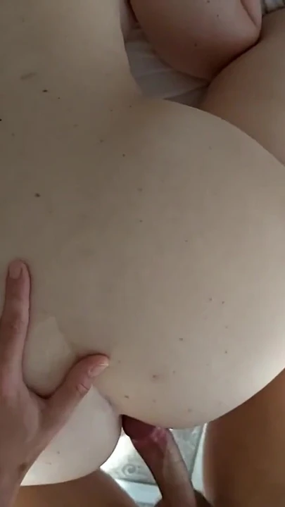 "KIM_YOO'den kötü değil - tüm seks. Büyük götlü Asyalı bebek fışkırtarak orgazm oluyor"