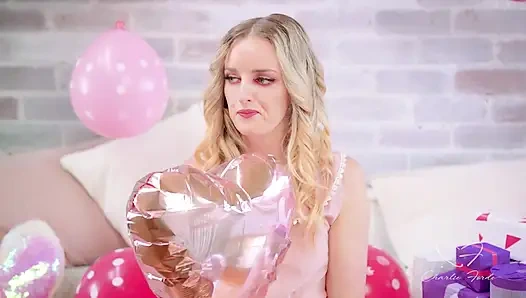 Charlie Forde'un yer aldığı doğum günü kızı, Sör James