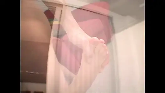 Amy Anderssen sert ve yarım yamalak bir şekilde sikişmek istiyor