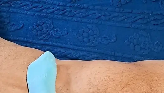 Sahibe kadın egemenliği taşak ezme ayak fetişi ve elle muamele