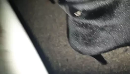 Yeni topuklu çizmeler