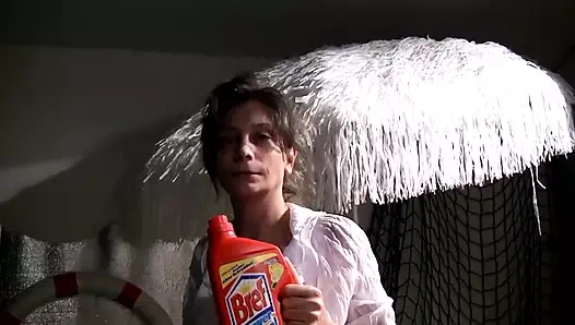 Kıllı olgun amını yalatıyor ve çarpıyor