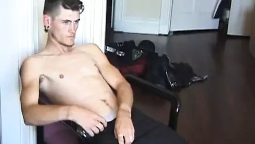 Young PonyBoi Jerks Off