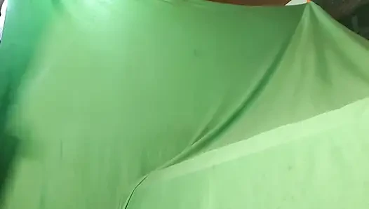 Teyzemin Kızının Bacağını Kaldırdım Ve Götünü Siktim.