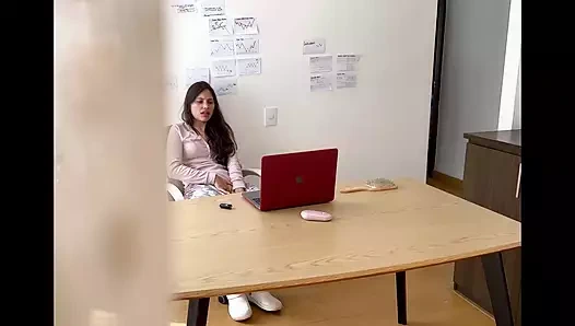 Tanrı! Rahibin karısı bir sürtük