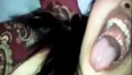 Asyalı kız döl istiyor