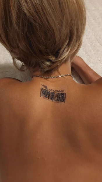 LadyDTF69 одетая и помеченная для большого черного члена, черная собственная медсестра обожает сосать и скакать на больших черных без презервативов!