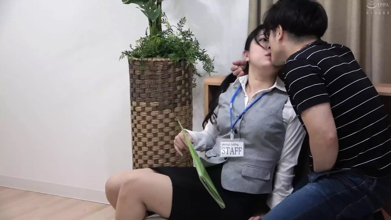 Exclusive: Erotic Negotiation At A Private Viewing With A Real Estate Lady Part (4K Ultra) - Vienna Special