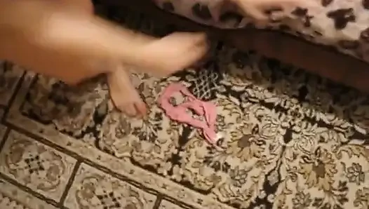 Küçük Kibirli Üvey Kız Kardeş