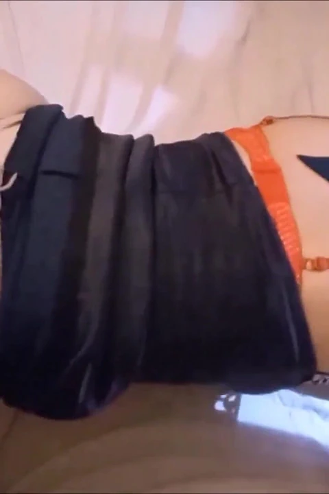 685 03 - Fransız kız saten kıyafetleriyle sikişiyor - iç çamaşırı, külot, göt yalama