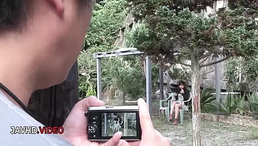 Baştan çıkarıcı jav yıldızı Maria harika bir Asyalı oral seks heyecanı yaşatıyor